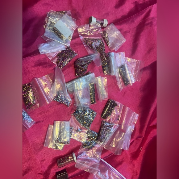 Jewelry Making Business. DIY earring, bracelet, pins with gems - Picture 7 of 10